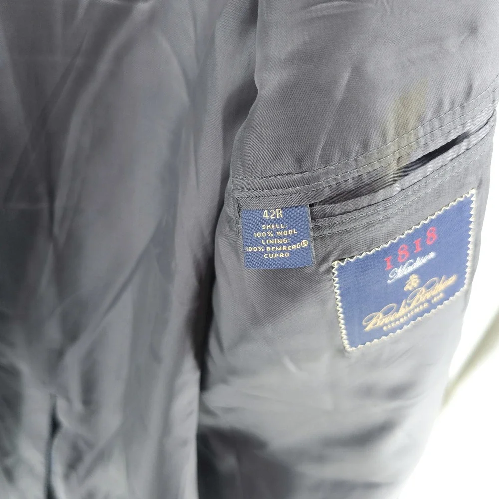 Brooks Brothers please note